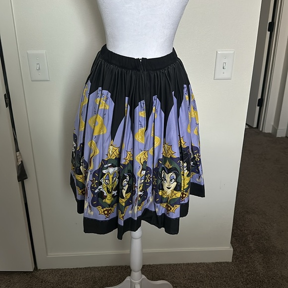 Stephanie Buscema x PUG witch transformation skirt - Picture 5 of 8